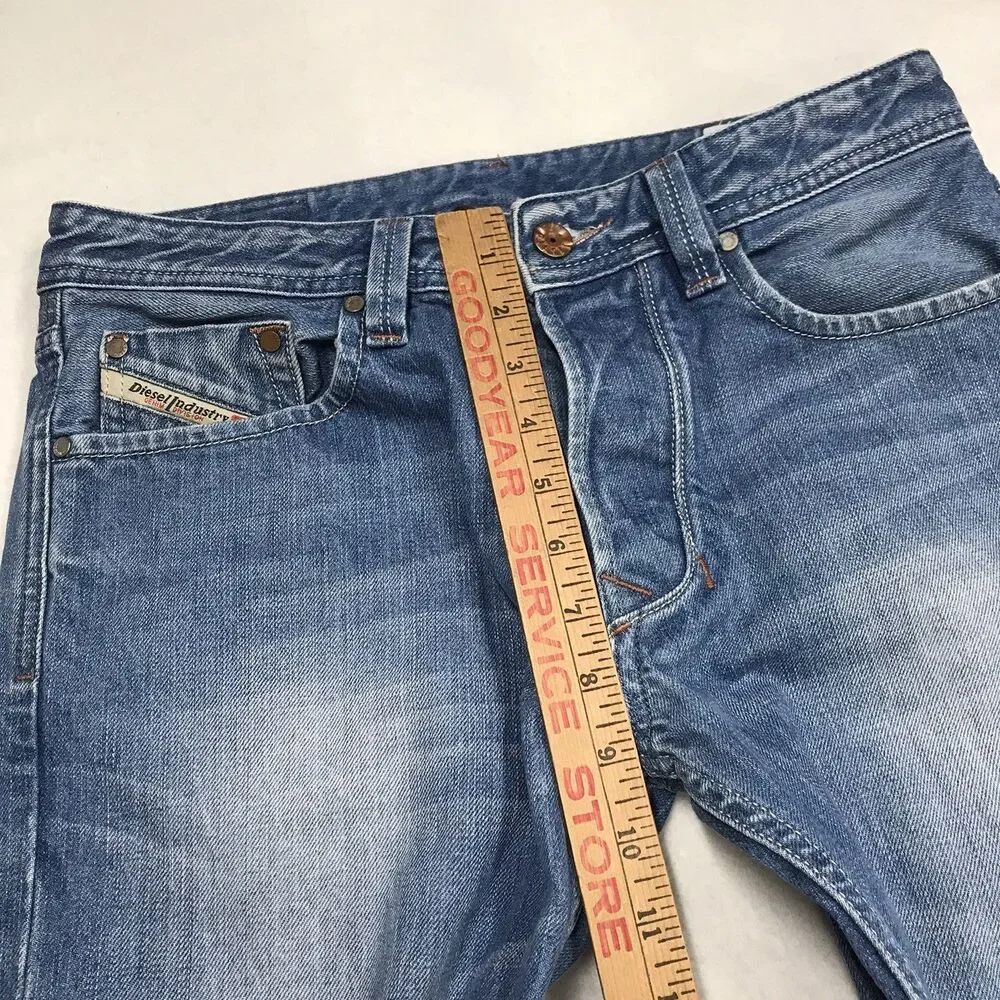 DIESEL Larkee Jeans Men 30x32 (29/32 tag) Light Whiskered Wash Button Fly